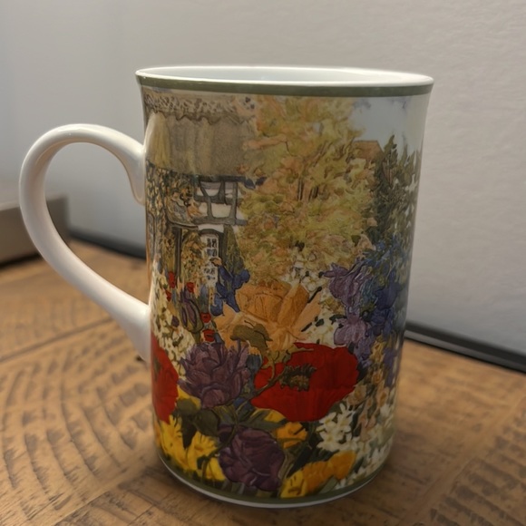 Garden House of Alorah | coffee mug - Picture 4 of 5